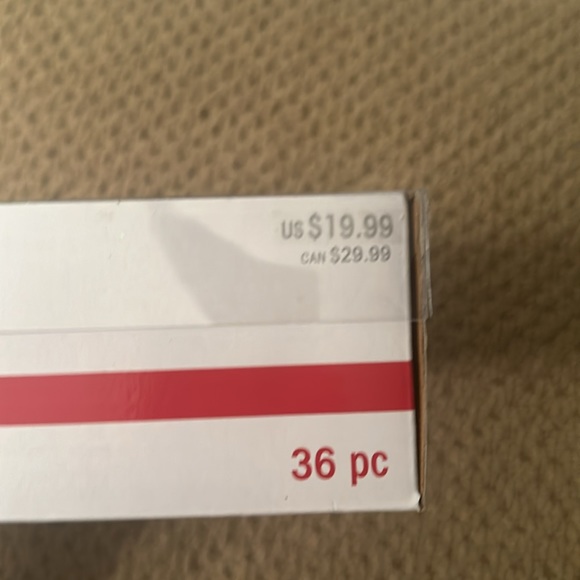 NWT: Ashland Floral Accent Poinsettia Mix - Picture 8 of 11